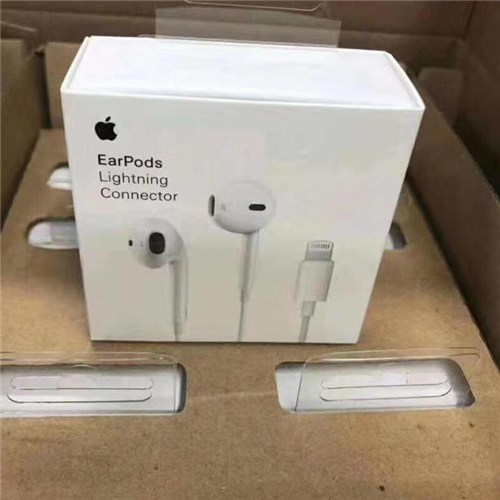 Earpods with lightning connector