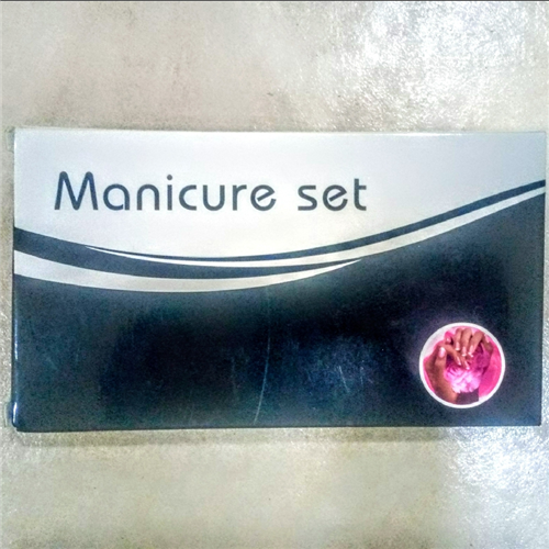 MANICURE SET