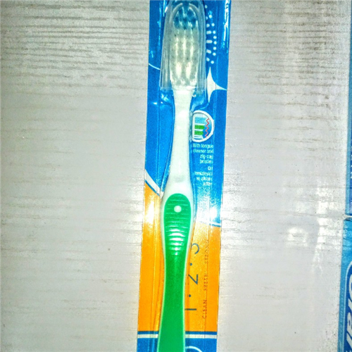 ORAL B PLUS CASSETTE TOOTHTBRUSH